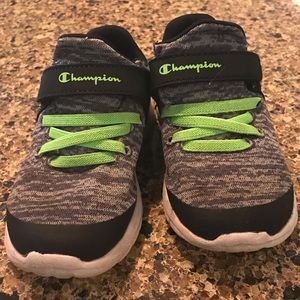 Champion toddler size 8 sneaker